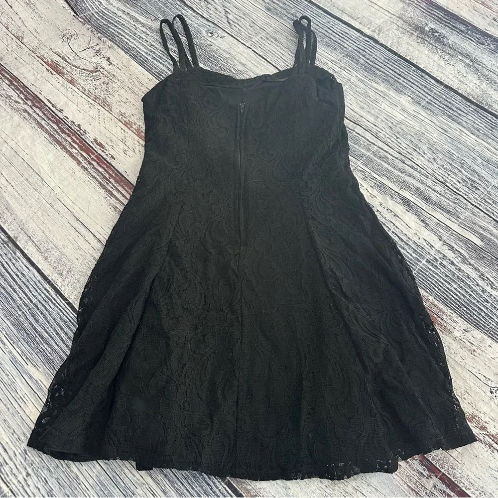 Vintage 90’s “All That Jazz” Lace Mini Dress